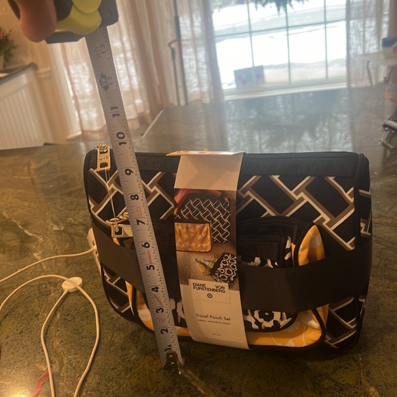Diane Von Furstenberg Travel Pouch Set 🍒💄💋 - Picture 5 of 8
